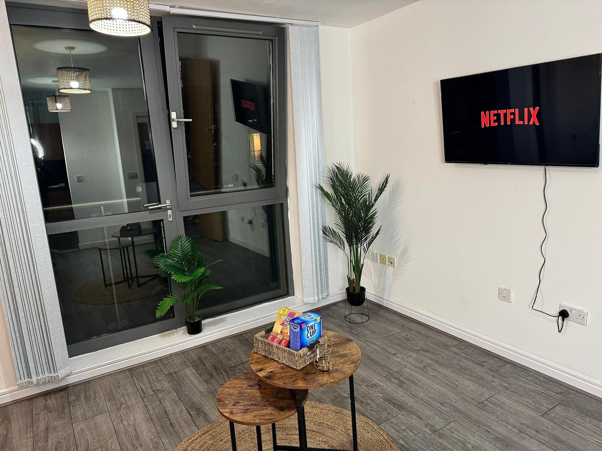 Birmingham City Centre - Centenary Plaza Luxury Apartment - Free Gym Zewnętrze zdjęcie